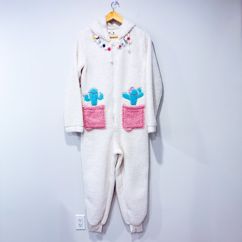 FUNZIETIME White plush cactus pajama jumpsuit | Cozy‎ playful | Medium